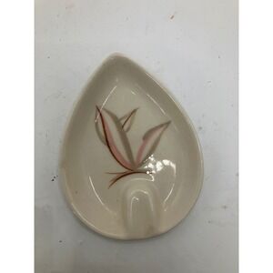 Winfield Ashtray‎ USA Leaf Design Vintage Small Ceramic Cream Pink Retro
